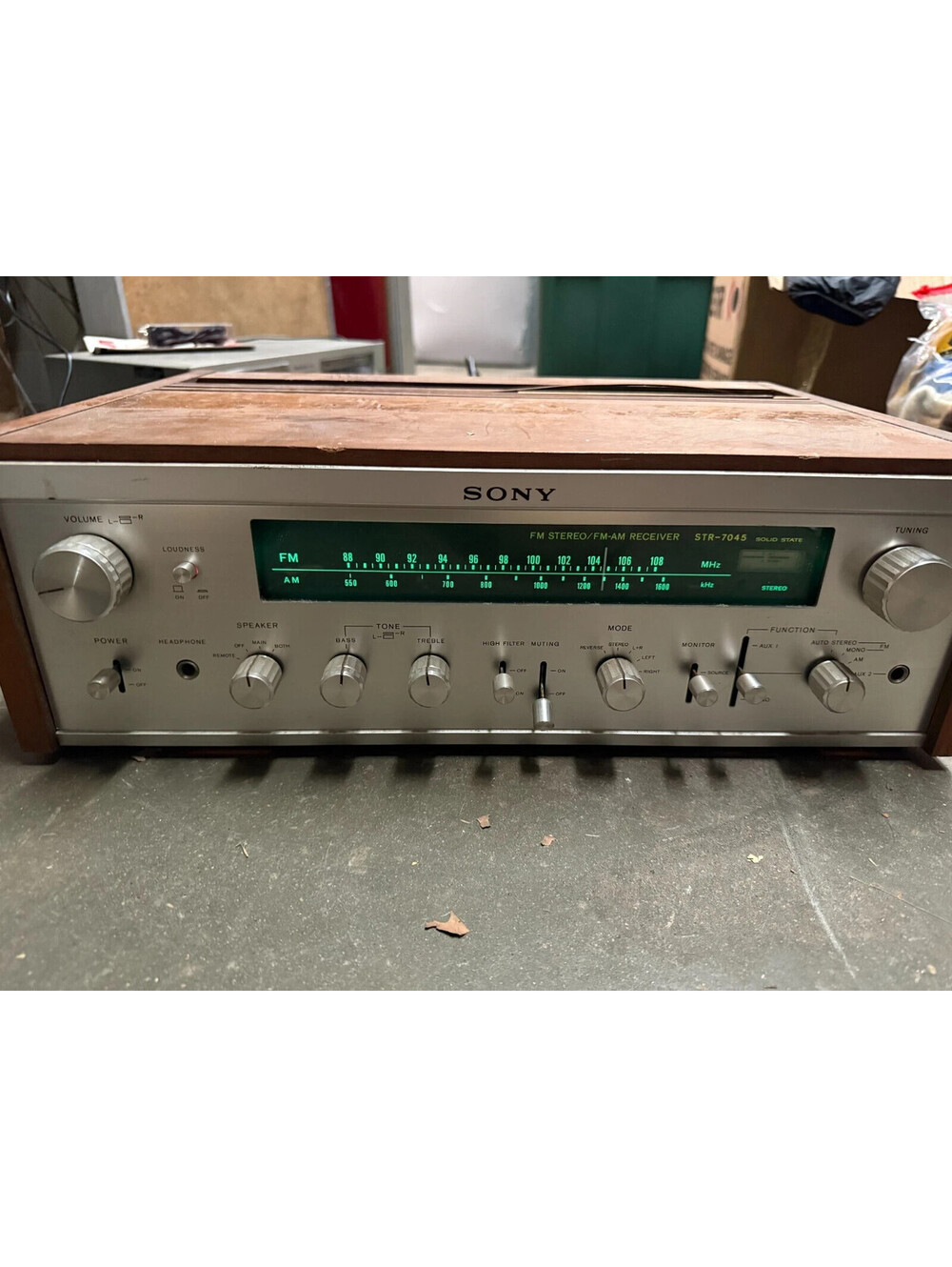 Sony STR-7045 Stereo Receiver • Tested Working